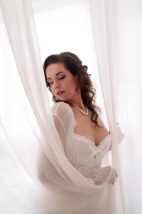 Adél